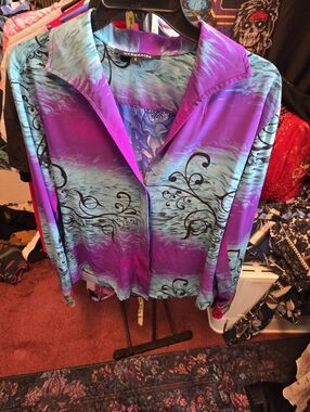 Mesmerize Purple & Aqua Swirl Button-Up Shirt